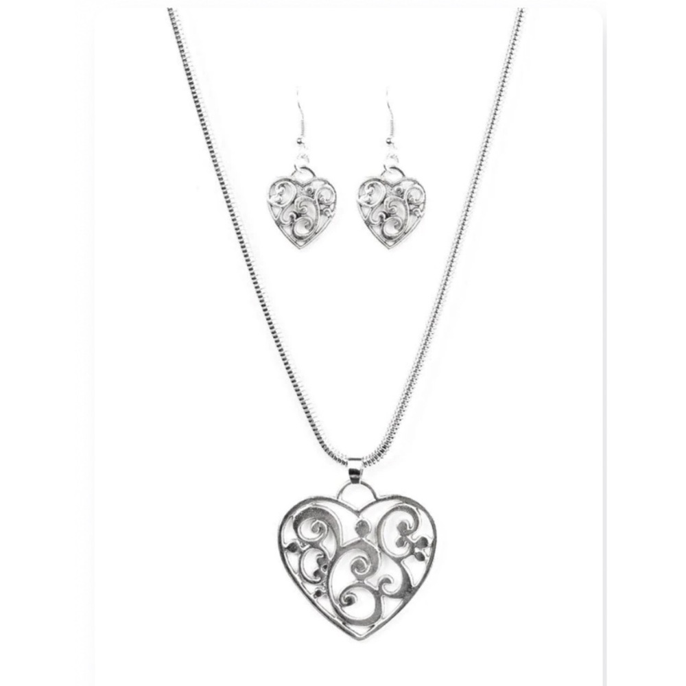 Paparazzi FILGREE Your Heart with Love Silver Necklace and Earrings